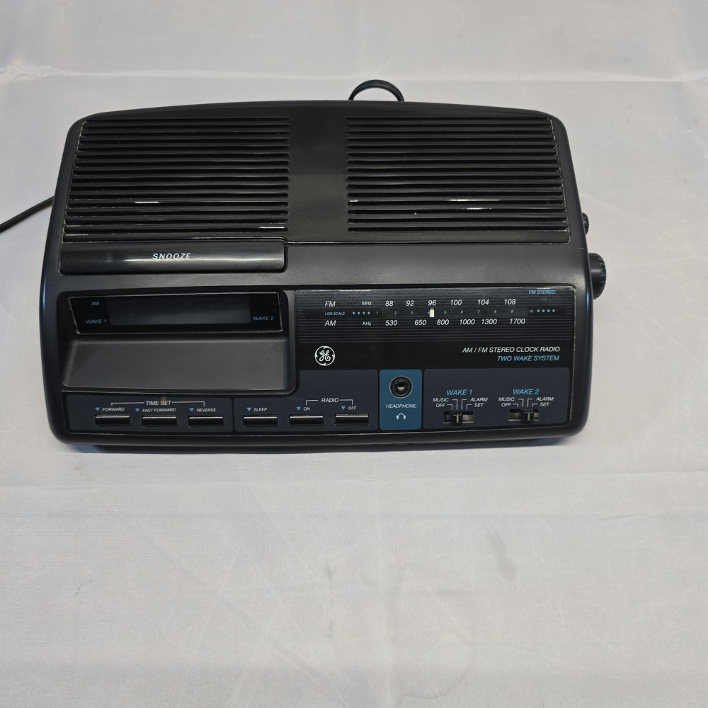 GE Model 7-4664A Stereo Alarm Clock-Green LED-AM/FM-Dual Alarm-1993-Tested/Works